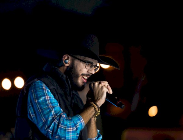 Conheça Luan Pereira, a voz do novo sertanejo